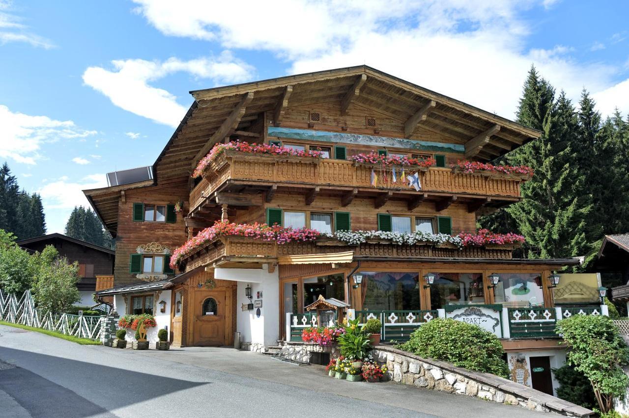 Hotel Schmiedboden Oberndorf in Tirol Rom bilde