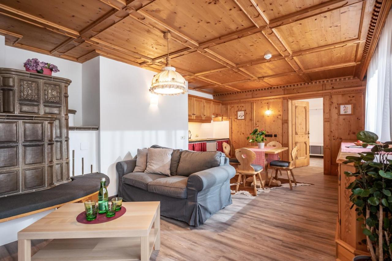 Hotel Schmiedboden Oberndorf in Tirol Eksteriør bilde