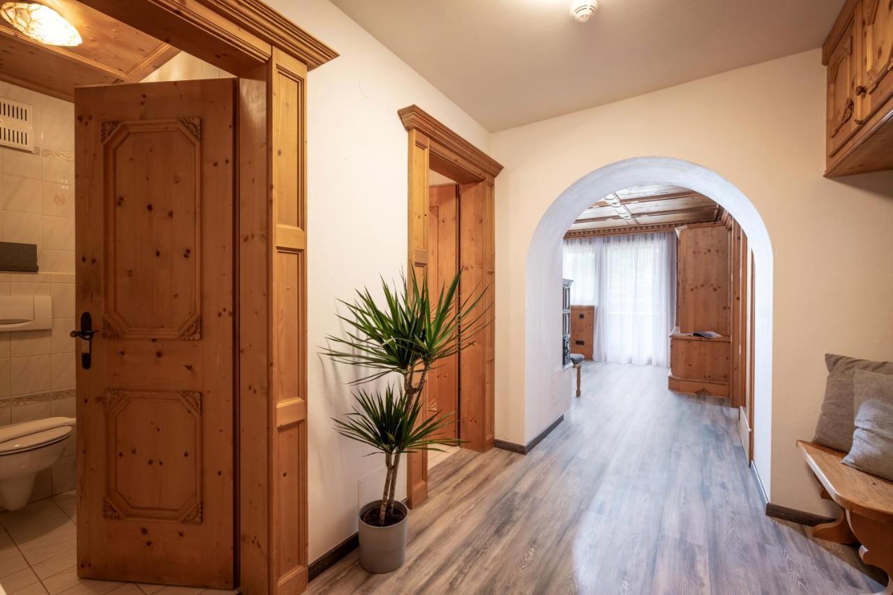 Hotel Schmiedboden Oberndorf in Tirol Eksteriør bilde